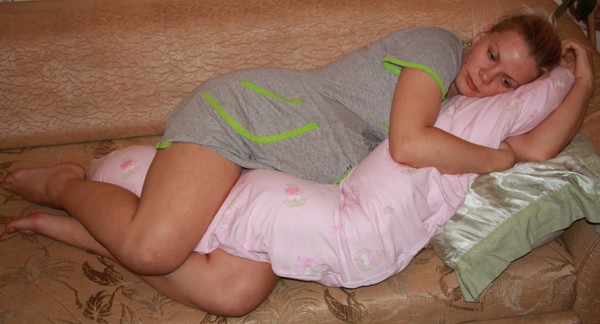 Толстую зрелую спящую. Частные фото спящих мам.